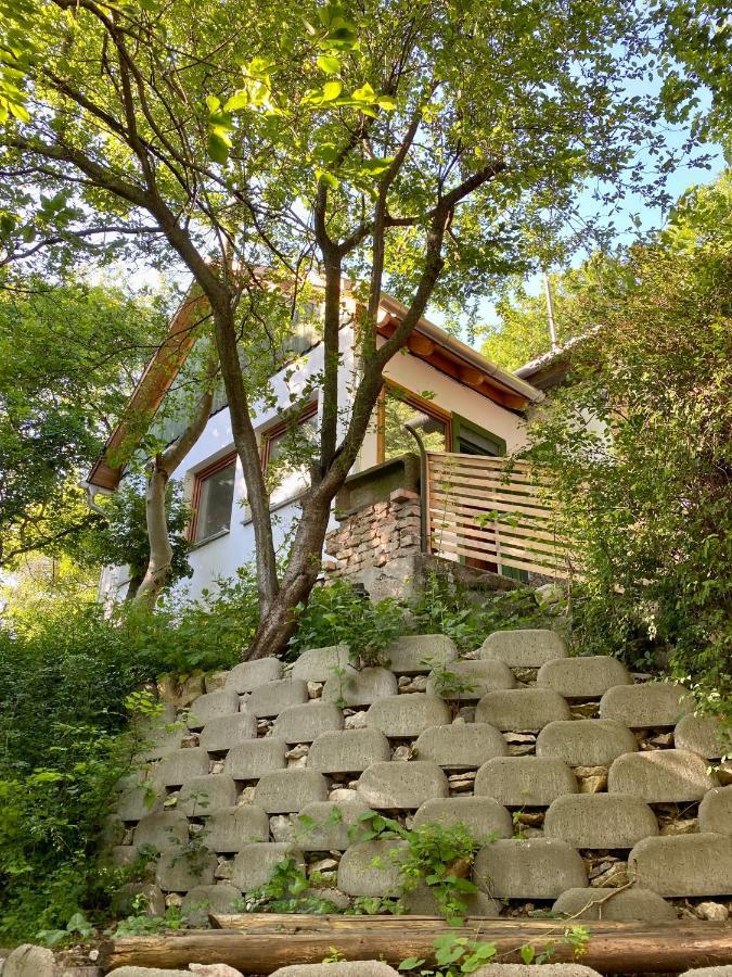 Rustic Cottage & Garden Retreat On Buda Hilltop Budapest Exterior foto